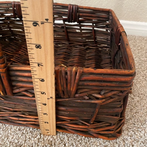 Basket - Picture 3 of 13